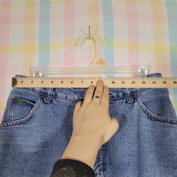 Vintage Northern Reflection high waisted tapered leg mom jeans made in Canada - Picture 6 of 11